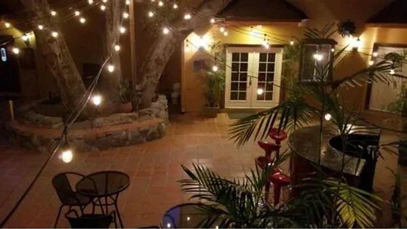 The Villa Serena - Cafe Night 1