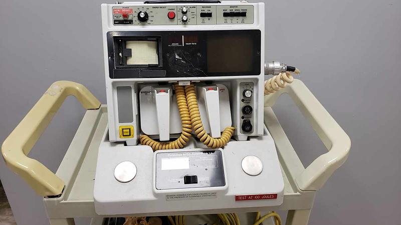 Defibrillator